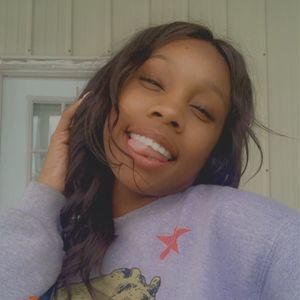 Meet your Posher, Jakia